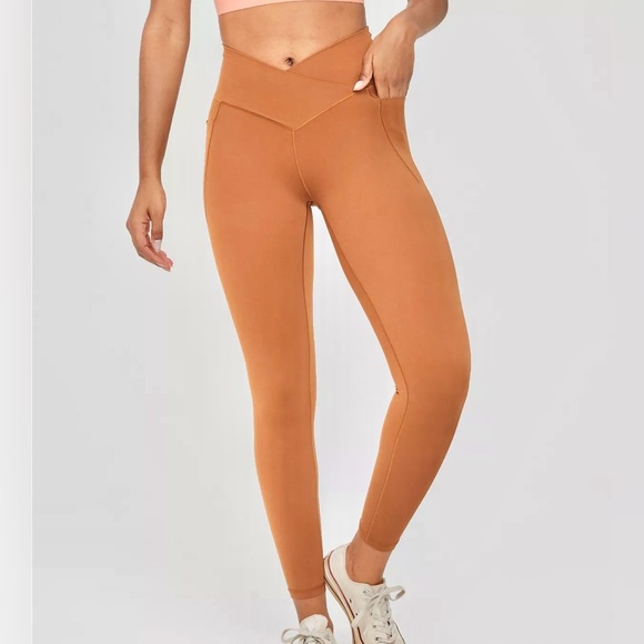 aerie Pants - NWT Aerie Offline Real Me Xtra Crossover Leggings